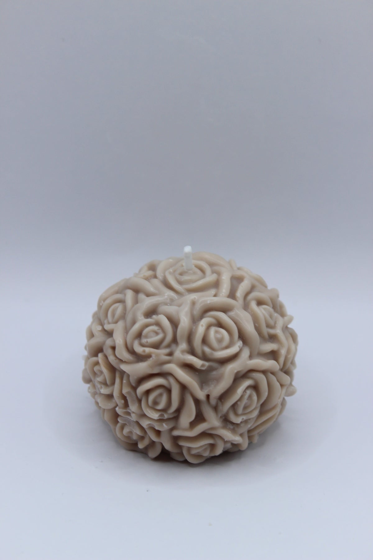 Esfera Flora em bege – vista frontal